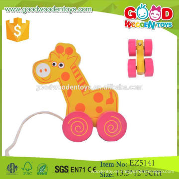 2015 Diseño encantador y venta caliente 4 ruedas jirafa forma animal juguete de madera tirando coche juguete